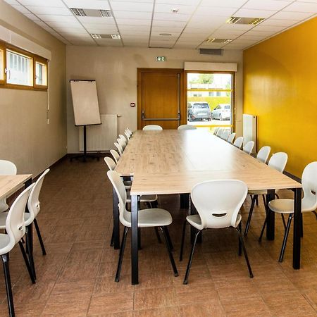 Auberge De Jeunesse Hi Pontarlier Eksteriør bilde