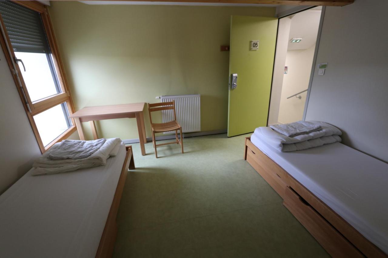 Auberge De Jeunesse Hi Pontarlier Eksteriør bilde