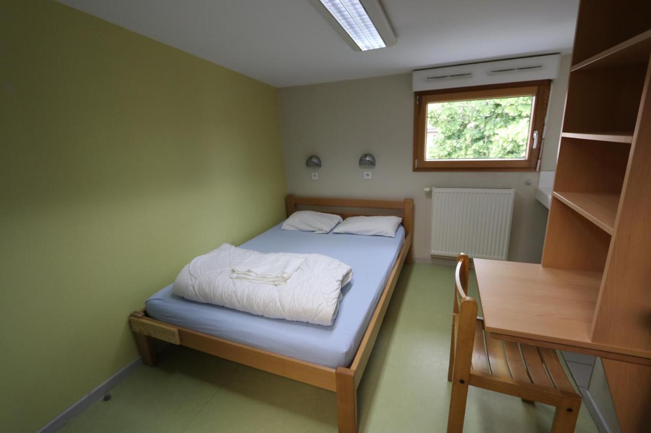 Auberge De Jeunesse Hi Pontarlier Eksteriør bilde