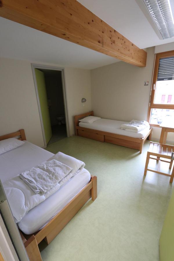Auberge De Jeunesse Hi Pontarlier Eksteriør bilde