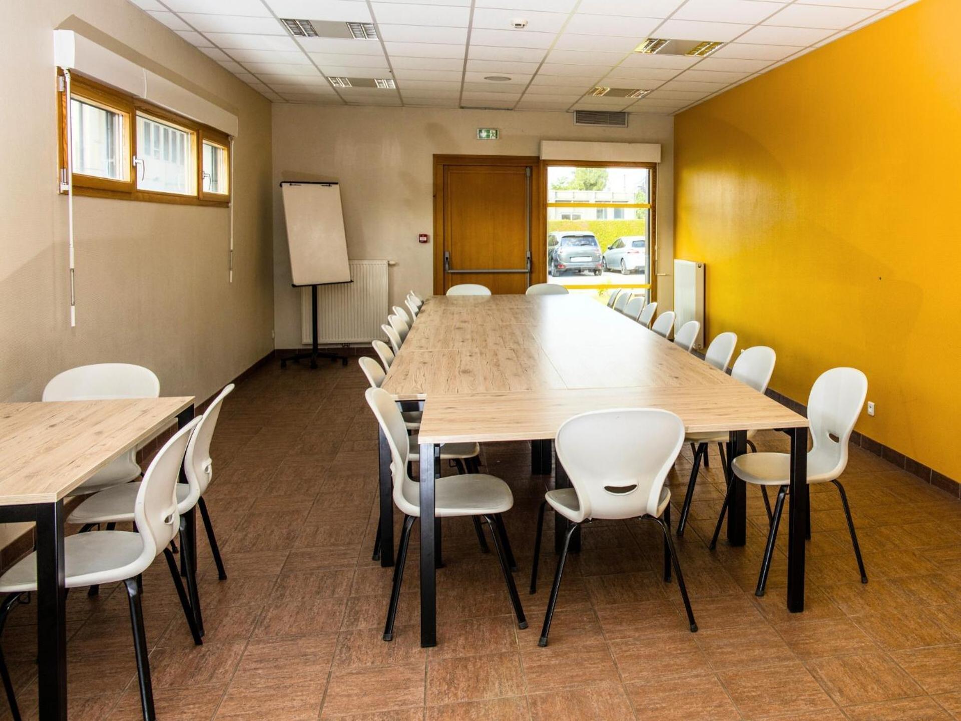 Auberge De Jeunesse Hi Pontarlier Eksteriør bilde
